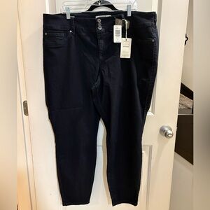 Torrid Dark Wash Skinny Jeans NWT Plus Size 24 Stretch Denim Classic Fit